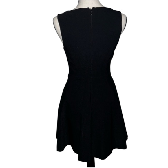 Guess Black Beaded Iridescent Blue/Green Skater Dress Size Small - Picture 3 of 4